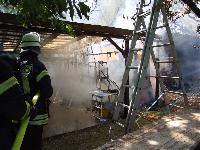B2 - Gartenhausbrand