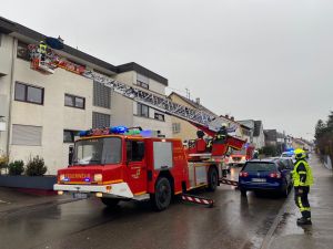 H1 - Rettung mit DLK Gebäude