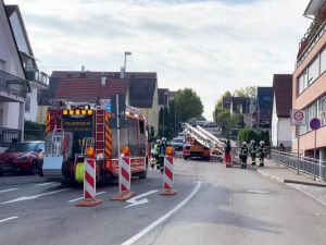 H1 - Rettung mit DLK Gebäude
