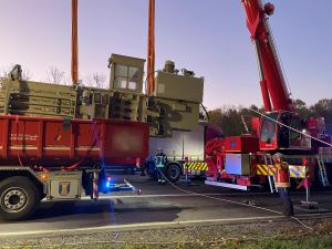 H4 - VU unkl. Lage LKW