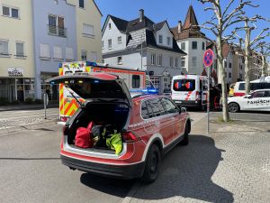 <br />
<b>Notice</b>:  Trying to get property 'title' of non-object in <b>/homepages/12/d515115688/htdocs/FWAsperg/CMS/components/com_einsatzkomponente/views/einsatzbericht/tmpl/detail_layout_1.php</b> on line <b>432</b><br />
