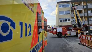 H1 - Rettung mit DLK Gebäude