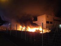B3 - Fahrzeugbrand groß