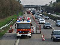 B3 - Fahrzeugbrand groß
