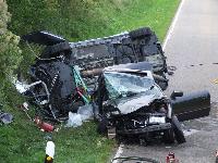 H2 - Verkehrsunfall mit eingeklemmter Person