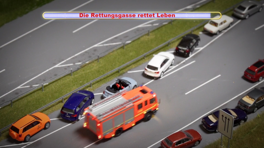 Rettungsgasse RTW gute Gasse Asp 1