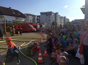 Schauübung der Jugendfeuerwehr beim Tag der offenen Tür 2016